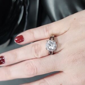 VINTAGE 925 STERLING SILVER CUBIC ZIRCONIA RING